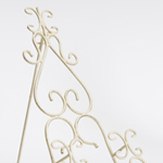 Vintage-cream-mini-easels-fullscreen.jpg