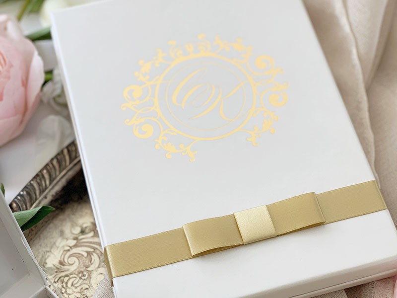 Carina-Kagiso-boxed-invitation