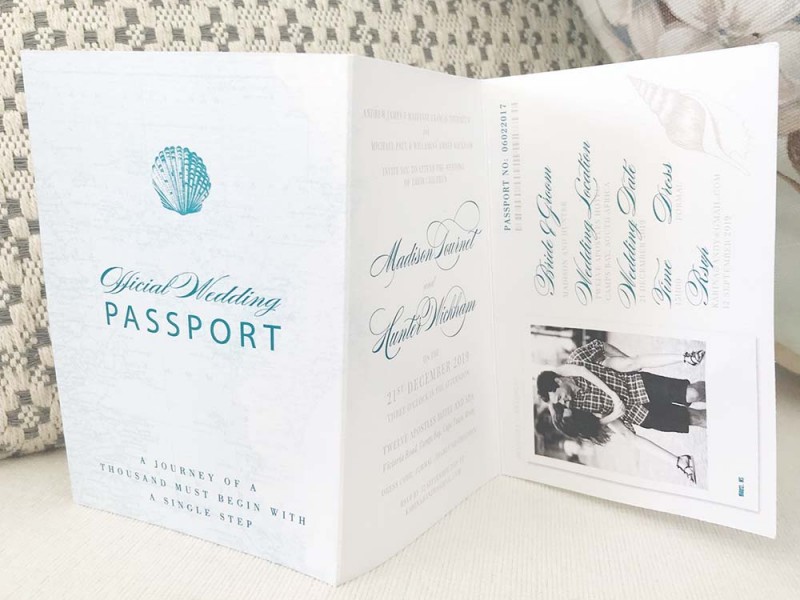 Z fold passport invitation