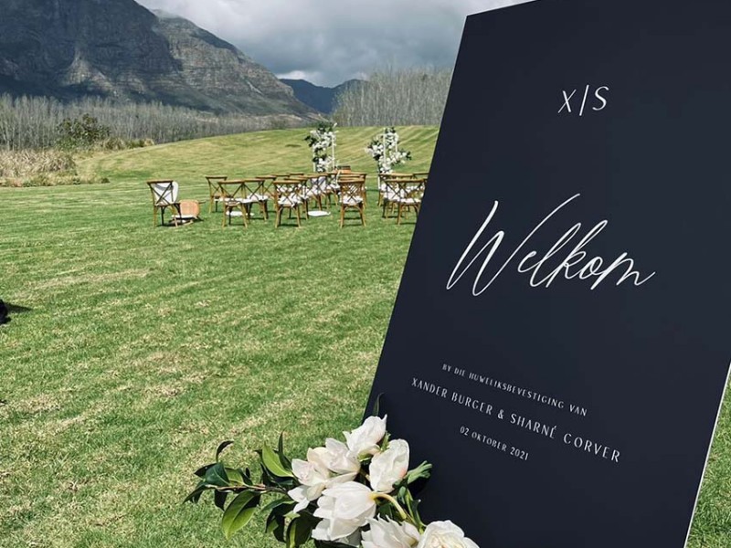 Sharne- Xander-welcome-board