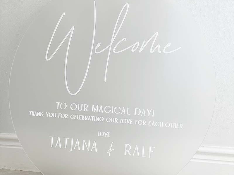 Tatjana and Ralf acrylic welcome board 02
