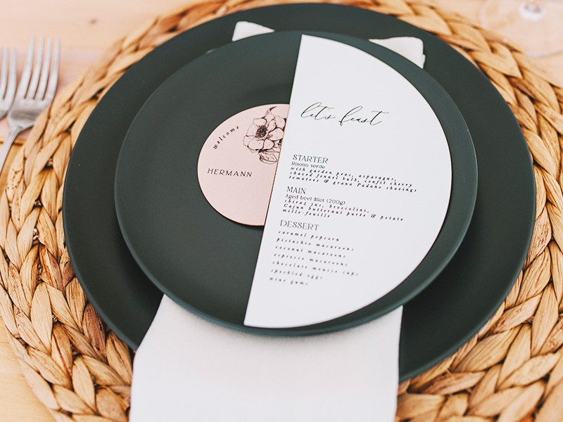 Damien & Alex menu and place card