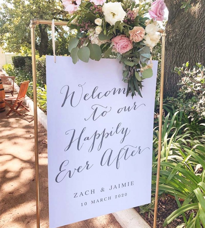 Jaimie-Zach-welcome-board