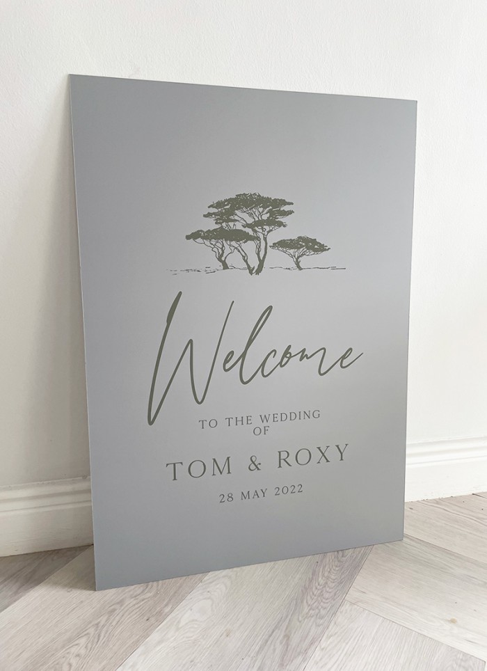 Tom and Roxy welcome sign