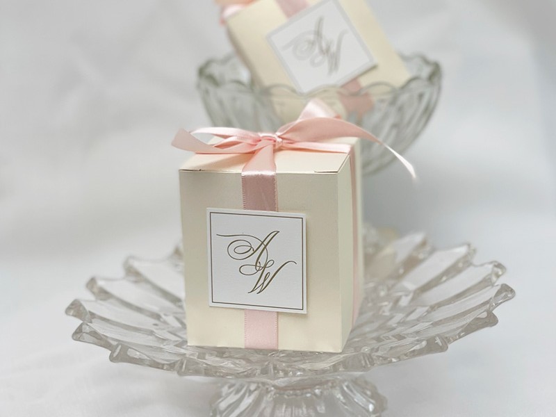 Blush and Cream gift favour box 2