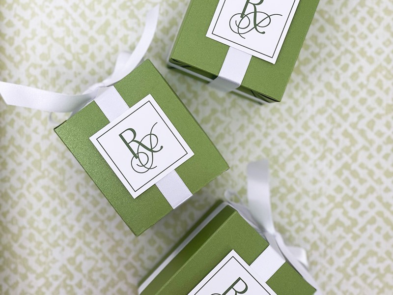Green and white favour box