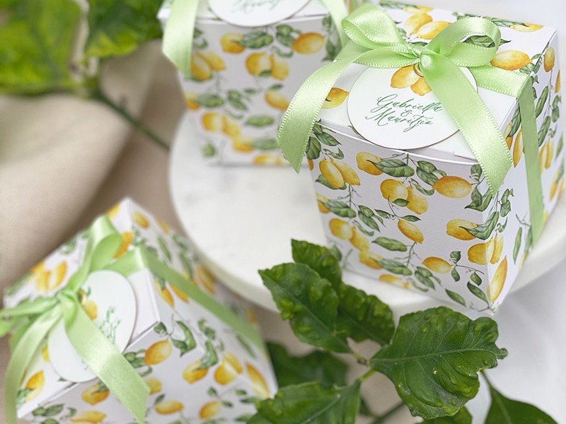 Lemon gift favour box