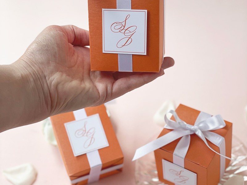 Tangerine gift favour box