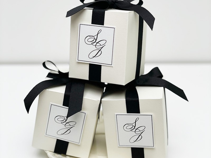 Classic black and cream favour boxes