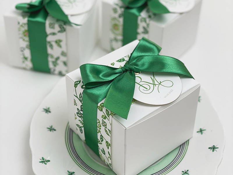 Emerald gift boxes