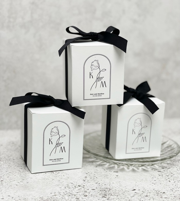 Modern gift favour box