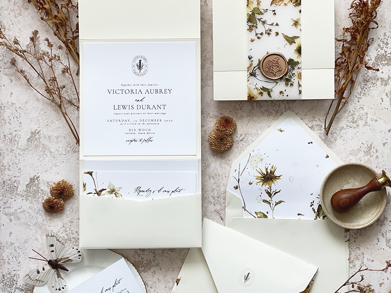 Pressed flowers invitation