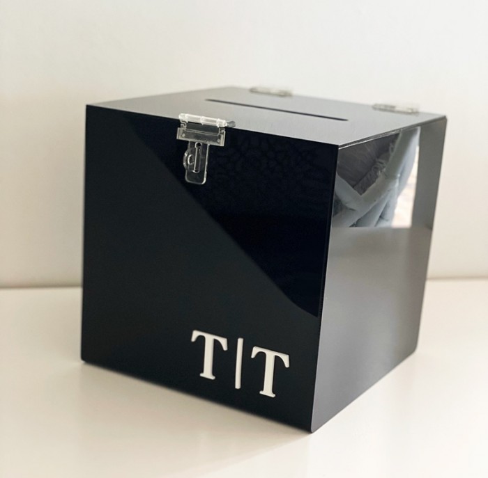 Tsetse and Tebogo acrylic envelope box