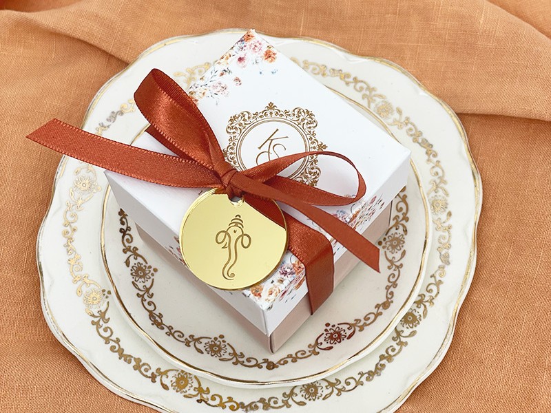 Oriental Bloom gift favour box