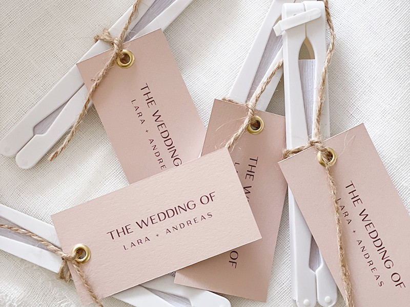 Lara and Andreas fan gifts