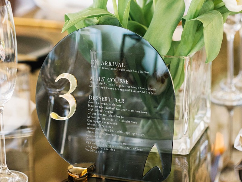 Margot & Frank table menu and table number