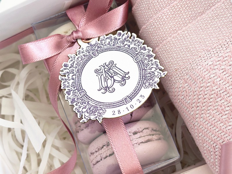 Dounita & Alex macaron gift 2