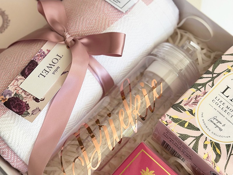 Dounita floral gift box