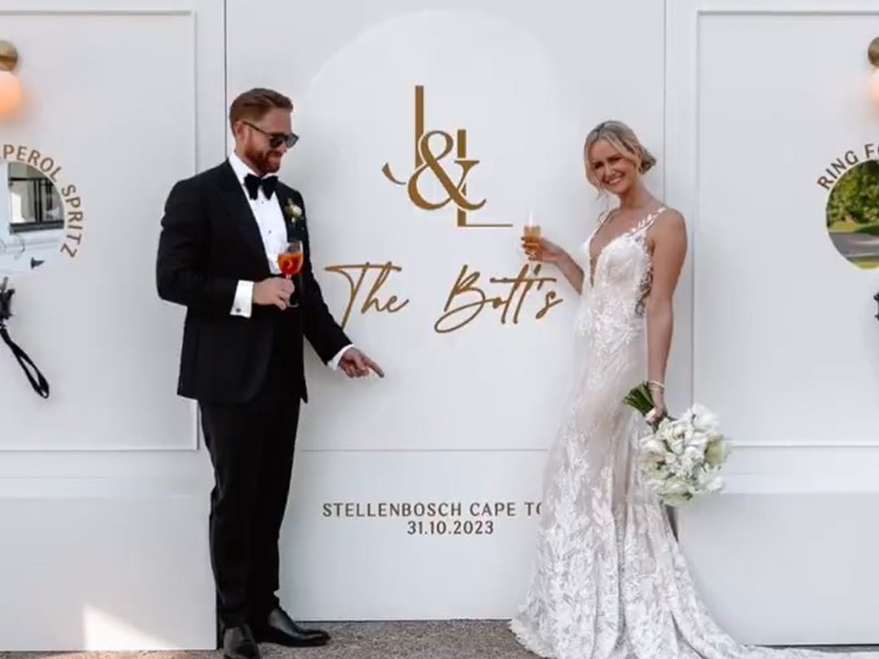 Lauren and James vinyl drink installtion