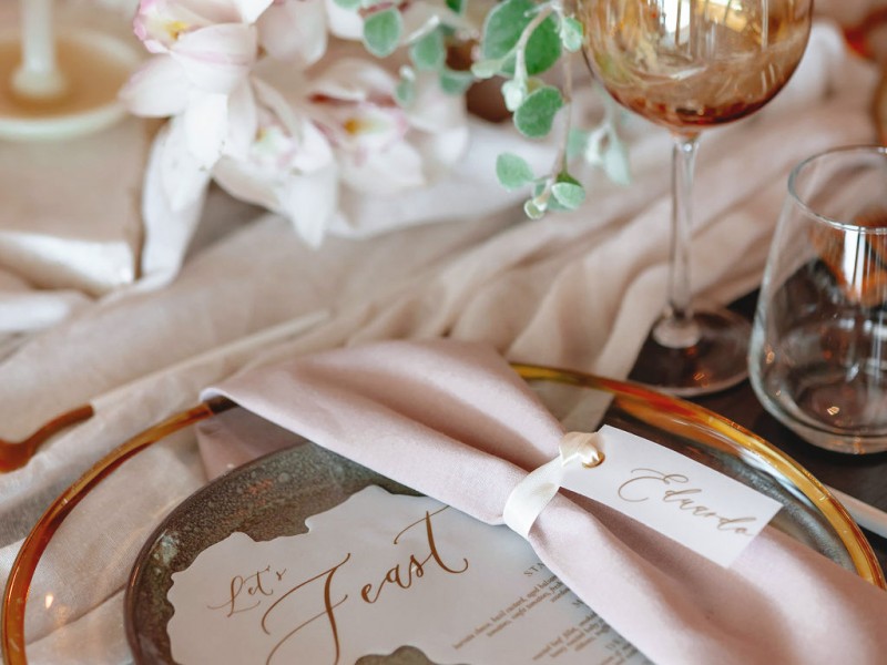 Lucie and Brad menu and place card