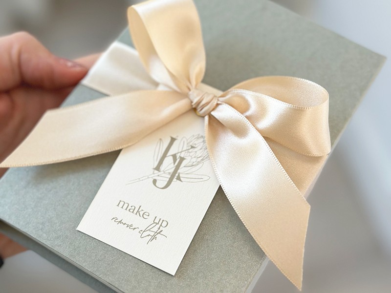 Kristina and Jonathan makeup remover cloth