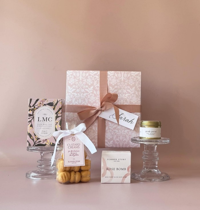 Pretty-as-a-petal-gift-box (1) (1)