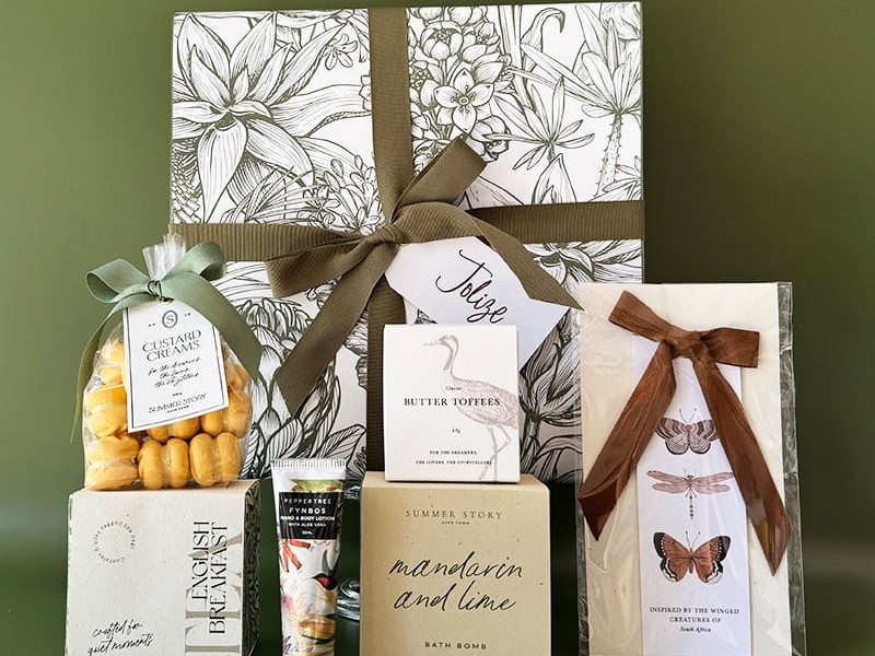 the-safari-edit-gift-box-Summer-Story