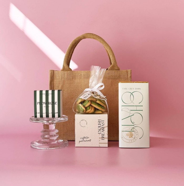 Poolside-Days-and-Sunshine-Ways-gift-bag (1)