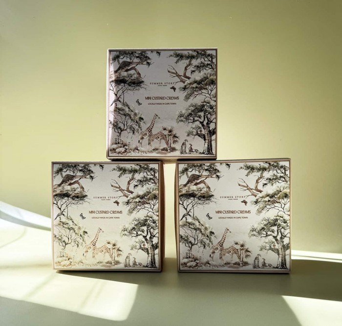 Custard-cream-cookies-festive-box (1)