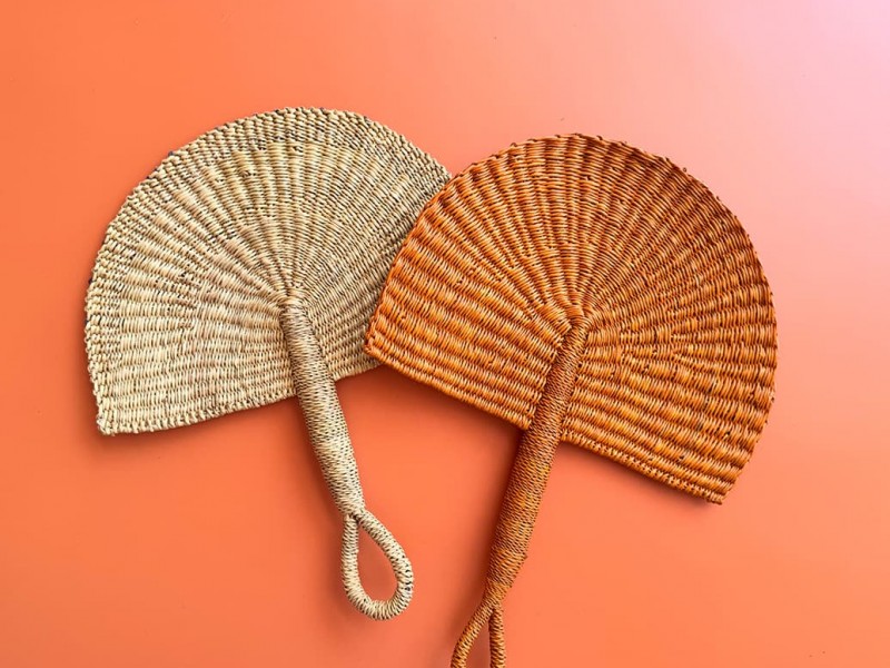 Moon-Fan-Summer-Story-tangerine-natural (1)