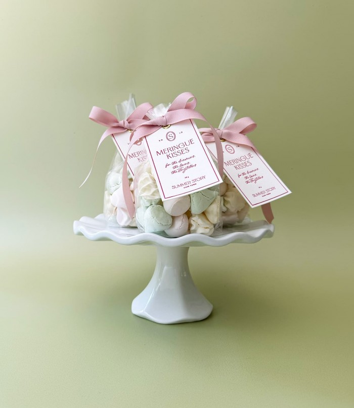 Pastel-mixed-meringue-gifts (1)