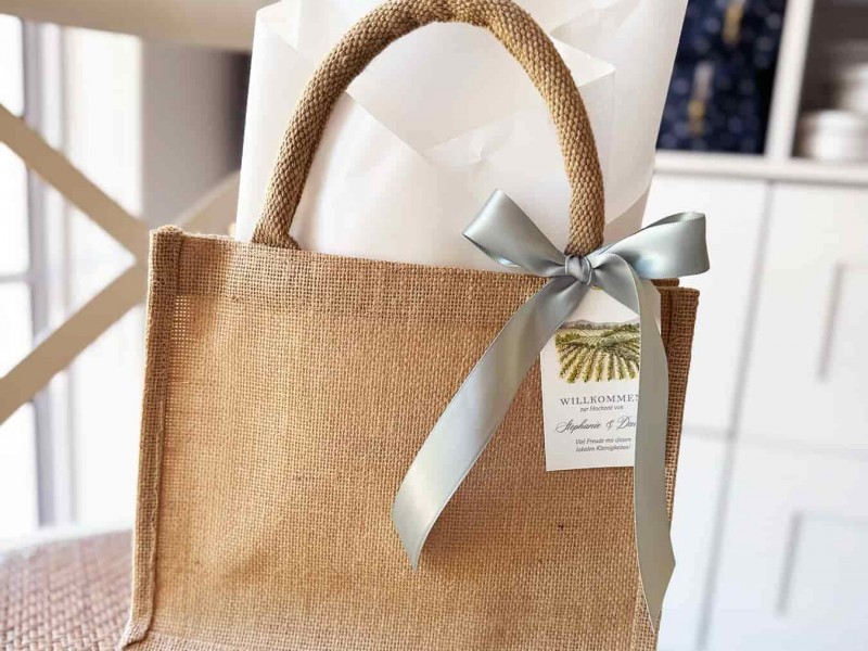 Stephanie-David-jute-gift-bag (1)