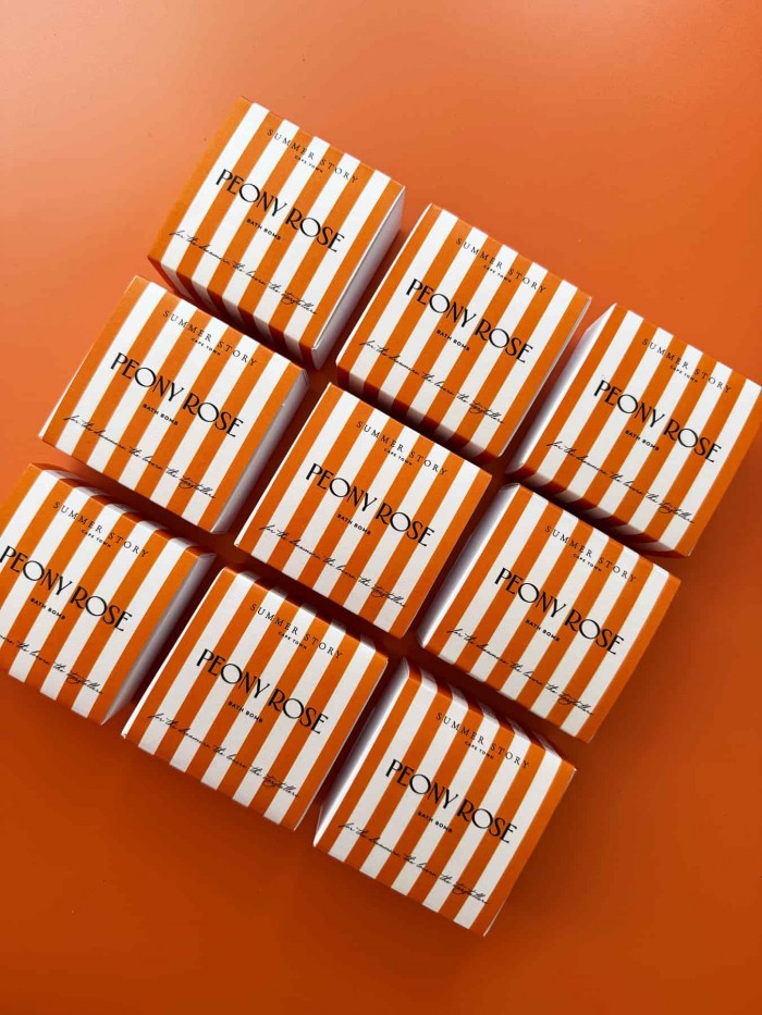 Peony-rose-bath-bomb-orange-stripe (1)